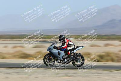 media/Apr-10-2022-SoCal Trackdays (Sun) [[f104b12566]]/Speed Shots Back Straight (930am)/